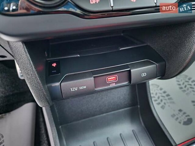 Черный Киа Niro, объемом двигателя 0 л и пробегом 65 тыс. км за 20800 $, фото 37 на Automoto.ua