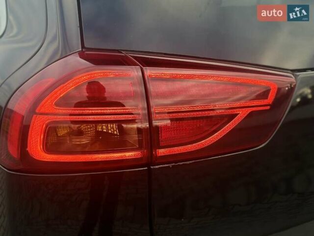 Чорний Кіа Niro, об'ємом двигуна 0 л та пробігом 117 тис. км за 18870 $, фото 20 на Automoto.ua