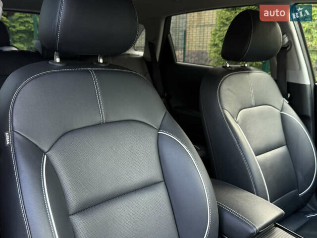 Черный Киа Niro, объемом двигателя 0 л и пробегом 82 тыс. км за 19300 $, фото 101 на Automoto.ua
