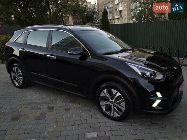 Черный Киа Niro, объемом двигателя 0 л и пробегом 148 тыс. км за 17699 $, фото 12 на Automoto.ua