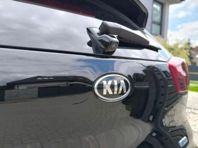 Киа Niro 2021 в Киеве на Automoto.ua Черный Киа Niro, объемом двигателя 1.5 л и пробегом 43 тыс. км за 15000 $, фото 8 на Automoto.ua
