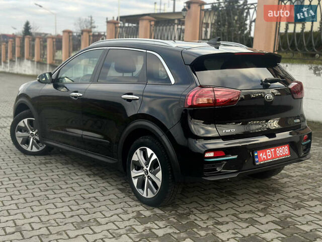 Черный Киа Niro, объемом двигателя 0 л и пробегом 117 тыс. км за 18870 $, фото 9 на Automoto.ua
