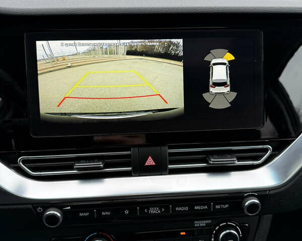 Чорний Кіа Niro, об'ємом двигуна 0 л та пробігом 71 тис. км за 22400 $, фото 37 на Automoto.ua