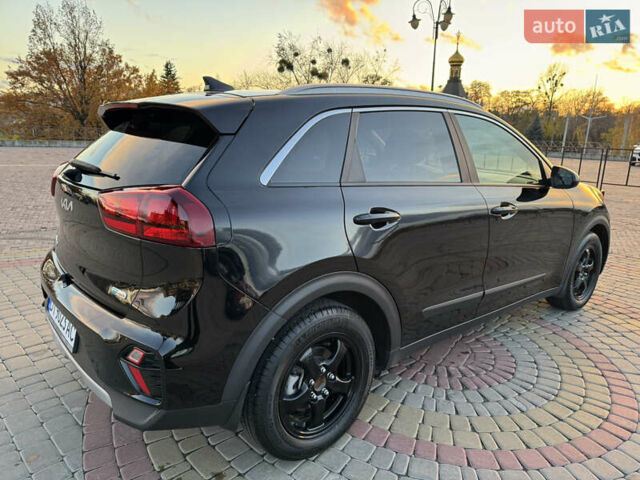 Черный Киа Niro, объемом двигателя 1.58 л и пробегом 62 тыс. км за 25900 $, фото 3 на Automoto.ua