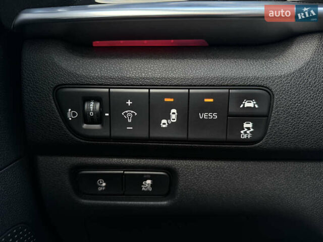 Черный Киа Niro, объемом двигателя 0 л и пробегом 88 тыс. км за 23900 $, фото 46 на Automoto.ua