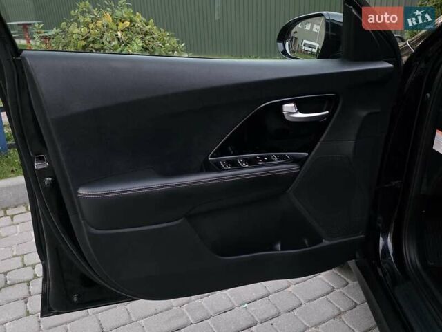 Черный Киа Niro, объемом двигателя 0 л и пробегом 148 тыс. км за 17699 $, фото 20 на Automoto.ua