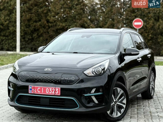 Черный Киа Niro, объемом двигателя 0 л и пробегом 80 тыс. км за 19650 $, фото 97 на Automoto.ua