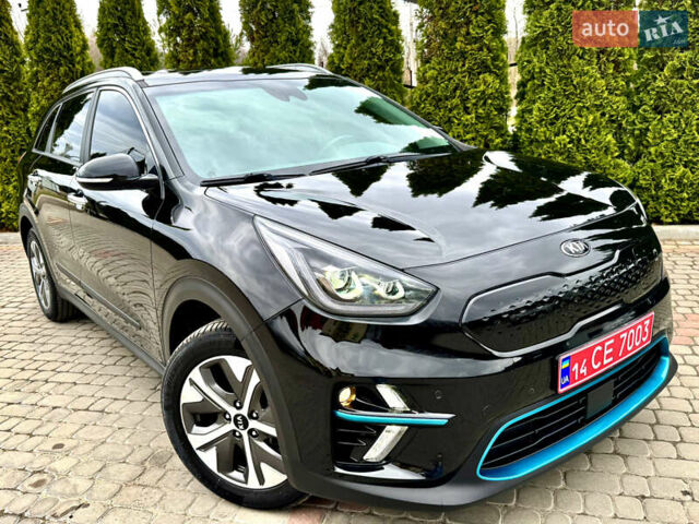 Черный Киа Niro, объемом двигателя 0 л и пробегом 136 тыс. км за 19777 $, фото 4 на Automoto.ua