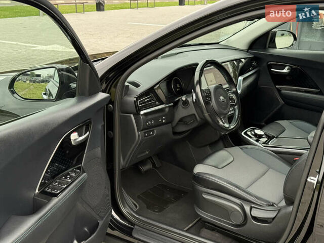Черный Киа Niro, объемом двигателя 0 л и пробегом 80 тыс. км за 19999 $, фото 7 на Automoto.ua