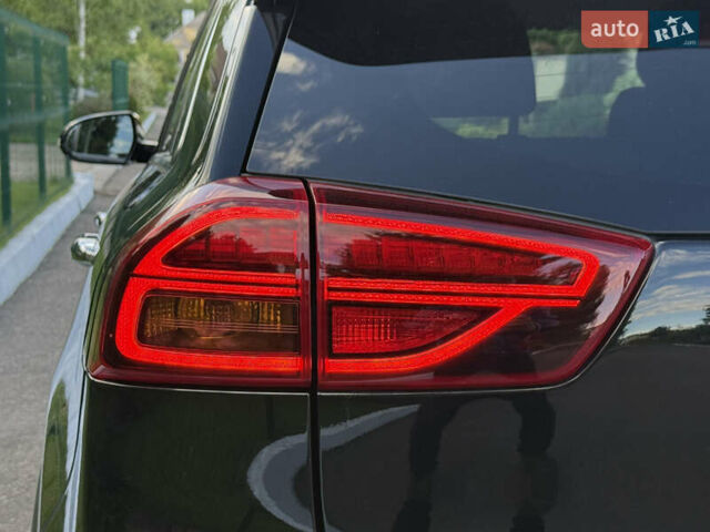 Черный Киа Niro, объемом двигателя 0 л и пробегом 82 тыс. км за 19300 $, фото 18 на Automoto.ua