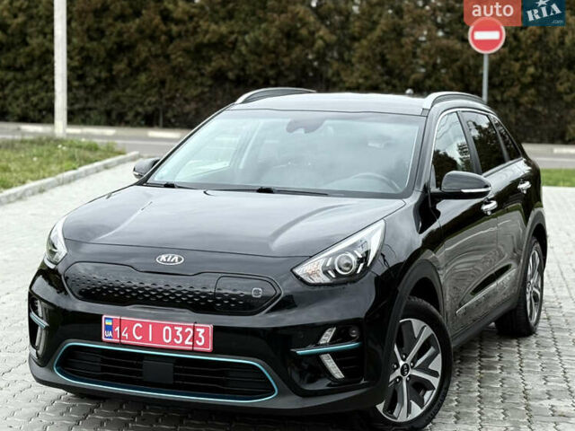 Черный Киа Niro, объемом двигателя 0 л и пробегом 80 тыс. км за 19650 $, фото 96 на Automoto.ua