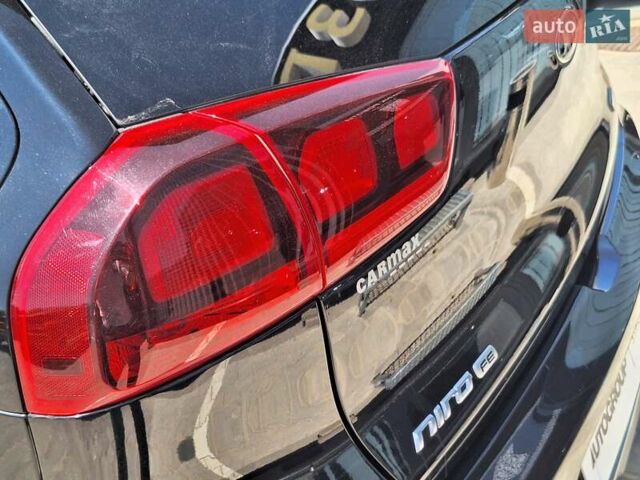 Черный Киа Niro, объемом двигателя 1.58 л и пробегом 112 тыс. км за 19700 $, фото 17 на Automoto.ua