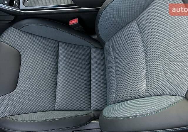 Черный Киа Niro, объемом двигателя 0 л и пробегом 121 тыс. км за 18999 $, фото 39 на Automoto.ua