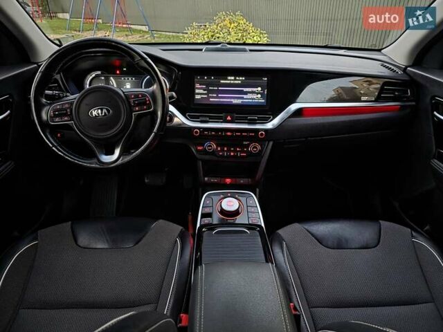Черный Киа Niro, объемом двигателя 0 л и пробегом 148 тыс. км за 17699 $, фото 28 на Automoto.ua
