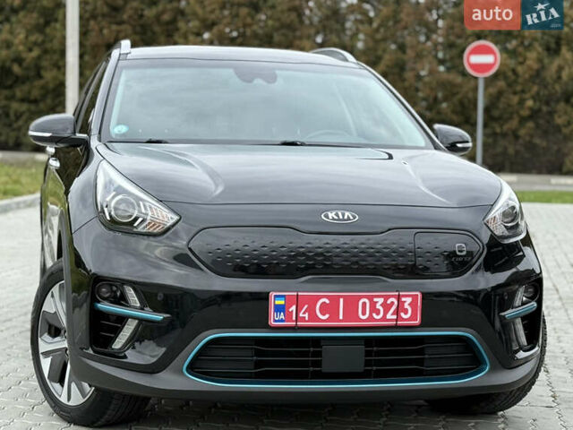Черный Киа Niro, объемом двигателя 0 л и пробегом 80 тыс. км за 19999 $, фото 119 на Automoto.ua