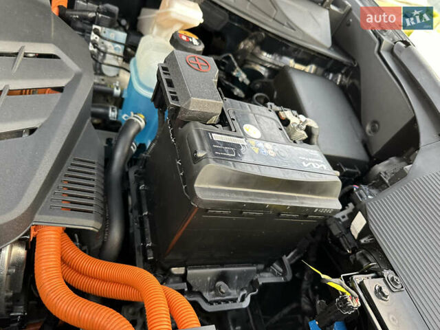 Чорний Кіа Niro, об'ємом двигуна 0 л та пробігом 51 тис. км за 21500 $, фото 87 на Automoto.ua