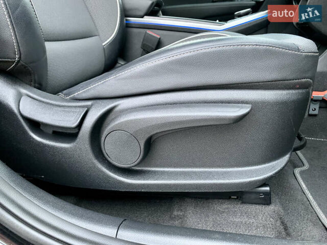 Черный Киа Niro, объемом двигателя 0 л и пробегом 94 тыс. км за 17900 $, фото 65 на Automoto.ua