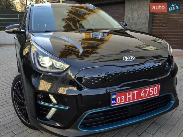 Чорний Кіа Niro, об'ємом двигуна 0 л та пробігом 141 тис. км за 18999 $, фото 15 на Automoto.ua