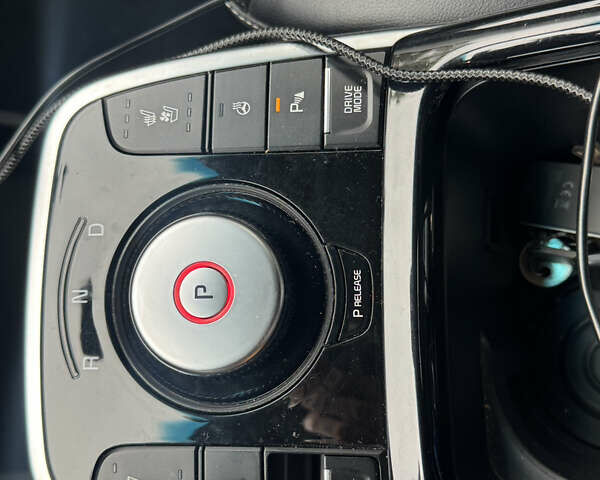 Киа Niro 2021 в Киеве на Automoto.ua Черный Киа Niro, объемом двигателя 0 л и пробегом 128 тыс. км за 20800 $, фото 14 на Automoto.ua