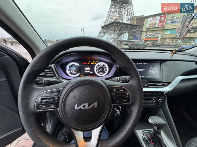 Черный Киа Niro, объемом двигателя 1.58 л и пробегом 62 тыс. км за 25900 $, фото 6 на Automoto.ua