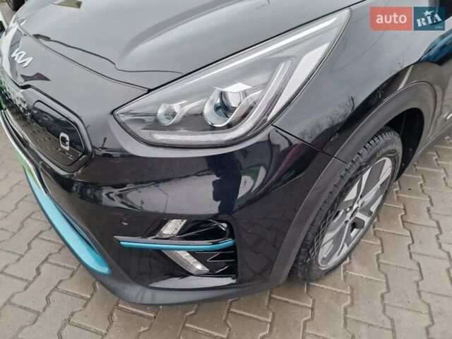 Черный Киа Niro, объемом двигателя 0 л и пробегом 65 тыс. км за 20800 $, фото 2 на Automoto.ua