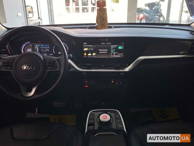 Черный Киа Niro, объемом двигателя 64 л и пробегом 27 тыс. км за 22800 $, фото 14 на Automoto.ua