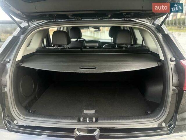 Чорний Кіа Niro, об'ємом двигуна 0 л та пробігом 117 тис. км за 18870 $, фото 51 на Automoto.ua