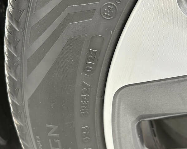 Черный Киа Niro, объемом двигателя 0 л и пробегом 80 тыс. км за 19650 $, фото 21 на Automoto.ua