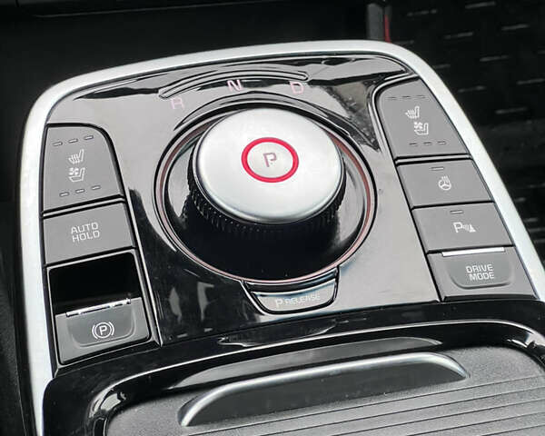 Черный Киа Niro, объемом двигателя 0 л и пробегом 117 тыс. км за 19200 $, фото 15 на Automoto.ua