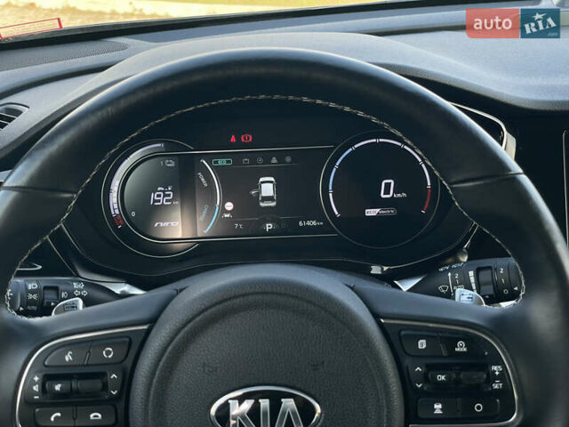 Черный Киа Niro, объемом двигателя 0 л и пробегом 61 тыс. км за 22999 $, фото 23 на Automoto.ua