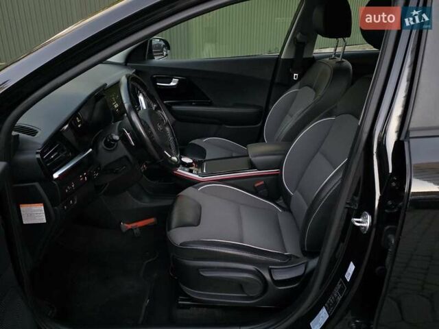 Черный Киа Niro, объемом двигателя 0 л и пробегом 148 тыс. км за 17699 $, фото 22 на Automoto.ua