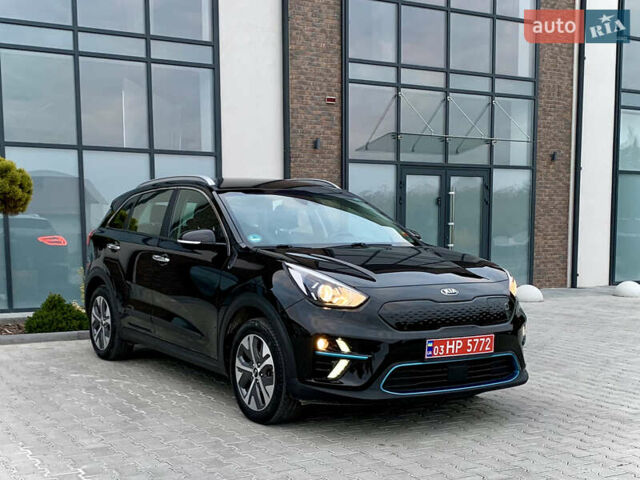 Черный Киа Niro, объемом двигателя 0 л и пробегом 94 тыс. км за 17900 $, фото 76 на Automoto.ua