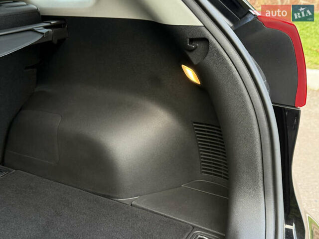Черный Киа Niro, объемом двигателя 0 л и пробегом 82 тыс. км за 19300 $, фото 124 на Automoto.ua