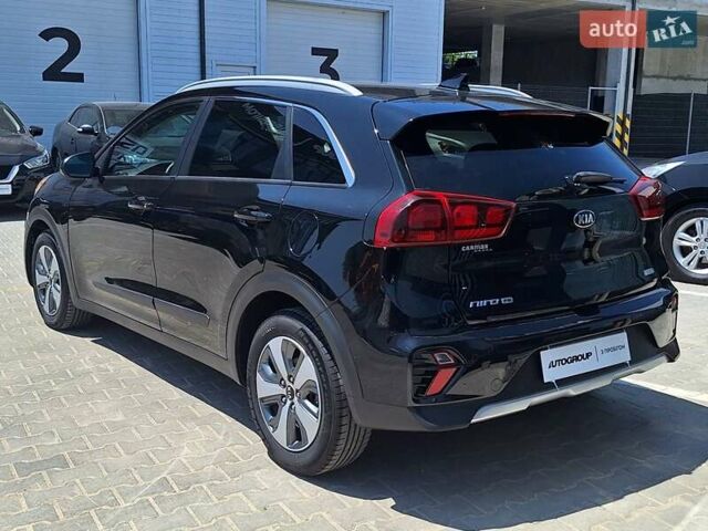 Черный Киа Niro, объемом двигателя 1.58 л и пробегом 112 тыс. км за 19700 $, фото 3 на Automoto.ua