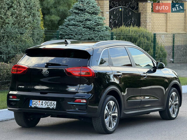 Черный Киа Niro, объемом двигателя 0 л и пробегом 82 тыс. км за 19300 $, фото 1 на Automoto.ua
