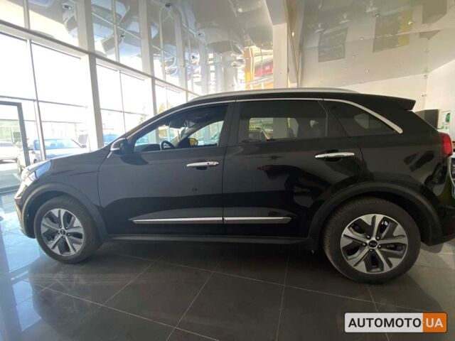 Черный Киа Niro, объемом двигателя 64 л и пробегом 27 тыс. км за 22800 $, фото 3 на Automoto.ua