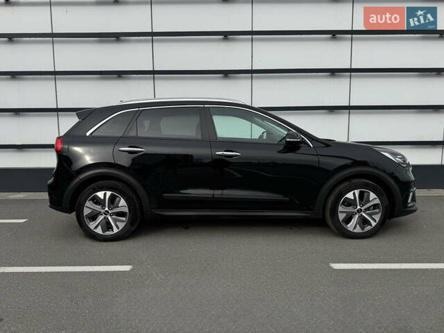 Черный Киа Niro, объемом двигателя 0 л и пробегом 137 тыс. км за 19200 $, фото 13 на Automoto.ua