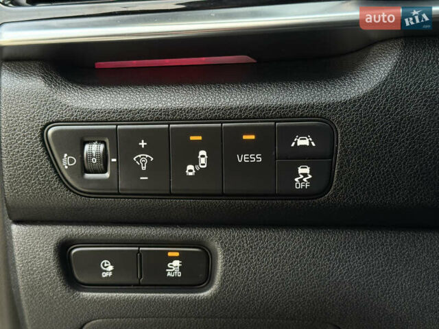 Черный Киа Niro, объемом двигателя 0 л и пробегом 109 тыс. км за 19900 $, фото 20 на Automoto.ua