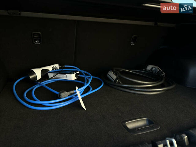 Черный Киа Niro, объемом двигателя 0 л и пробегом 127 тыс. км за 19750 $, фото 66 на Automoto.ua