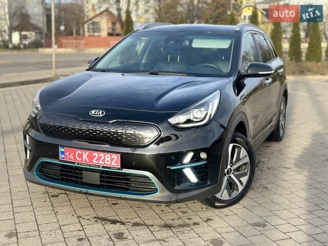 Чорний Кіа Niro, об'ємом двигуна 0 л та пробігом 117 тис. км за 18870 $, фото 18 на Automoto.ua