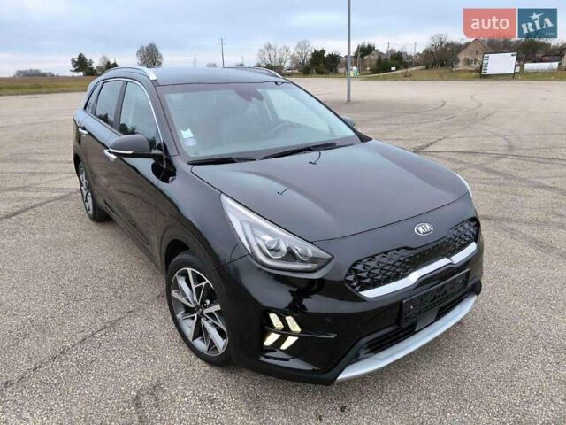 Черный Киа Niro, объемом двигателя 1.6 л и пробегом 78 тыс. км за 16100 $, фото 2 на Automoto.ua