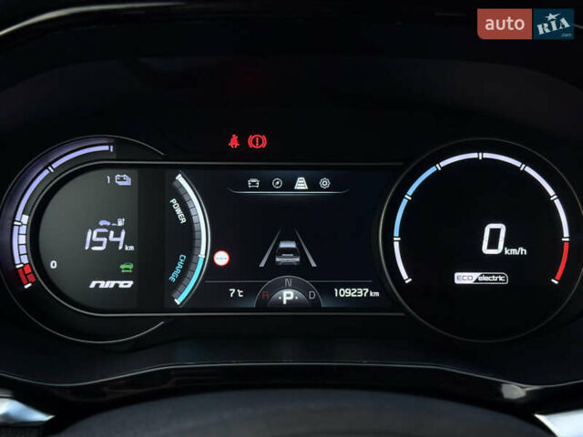 Черный Киа Niro, объемом двигателя 0 л и пробегом 109 тыс. км за 19900 $, фото 4 на Automoto.ua
