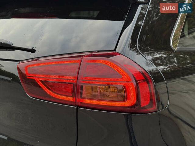 Черный Киа Niro, объемом двигателя 0 л и пробегом 80 тыс. км за 21899 $, фото 22 на Automoto.ua