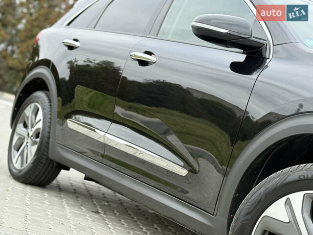 Черный Киа Niro, объемом двигателя 0 л и пробегом 80 тыс. км за 19999 $, фото 140 на Automoto.ua