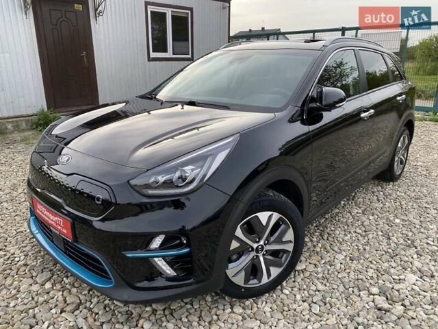 Черный Киа Niro, объемом двигателя 0 л и пробегом 96 тыс. км за 20600 $, фото 9 на Automoto.ua