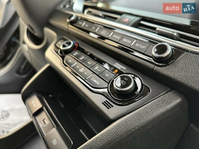 Чорний Кіа Niro, об'ємом двигуна 0 л та пробігом 51 тис. км за 21500 $, фото 77 на Automoto.ua