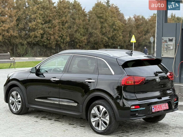 Черный Киа Niro, объемом двигателя 0 л и пробегом 80 тыс. км за 19650 $, фото 177 на Automoto.ua