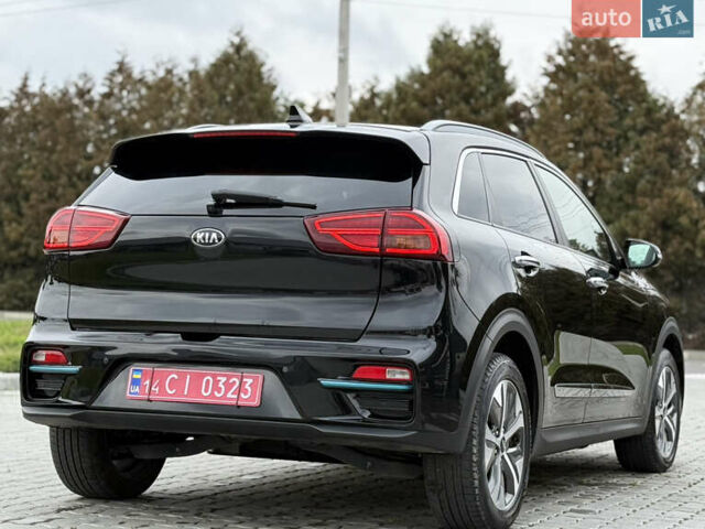 Черный Киа Niro, объемом двигателя 0 л и пробегом 80 тыс. км за 19650 $, фото 152 на Automoto.ua