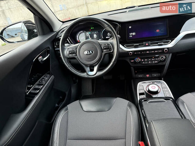 Черный Киа Niro, объемом двигателя 0 л и пробегом 80 тыс. км за 21899 $, фото 43 на Automoto.ua