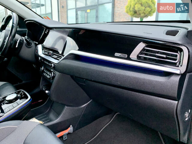 Черный Киа Niro, объемом двигателя 0 л и пробегом 94 тыс. км за 17900 $, фото 94 на Automoto.ua